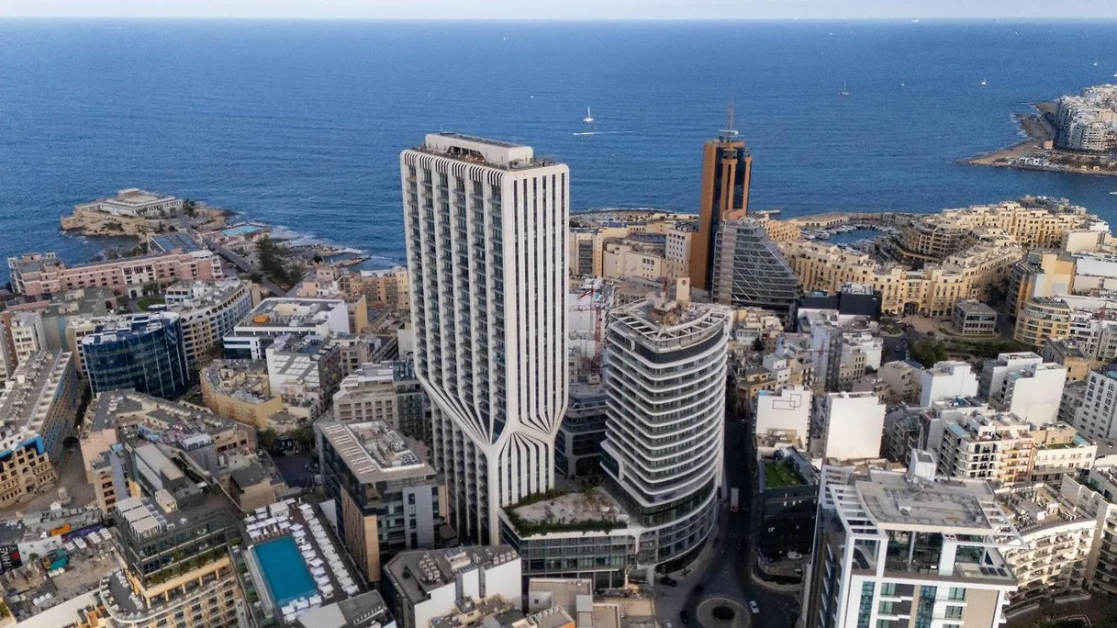 Mercury Luxe Retreat Apartment In Mercury Towers Saint Julian's